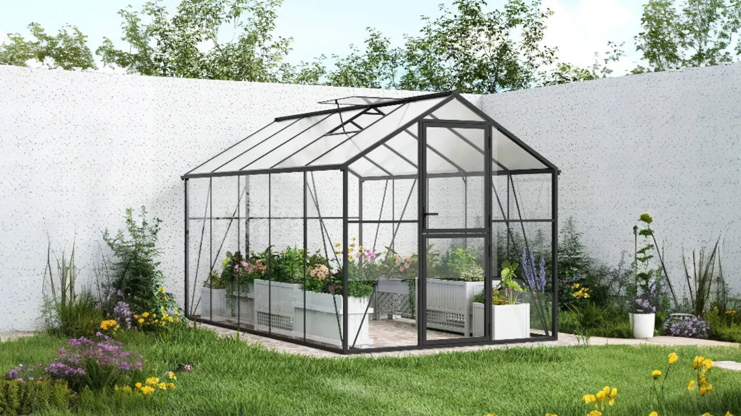 Greenhouses 25 m² and larger