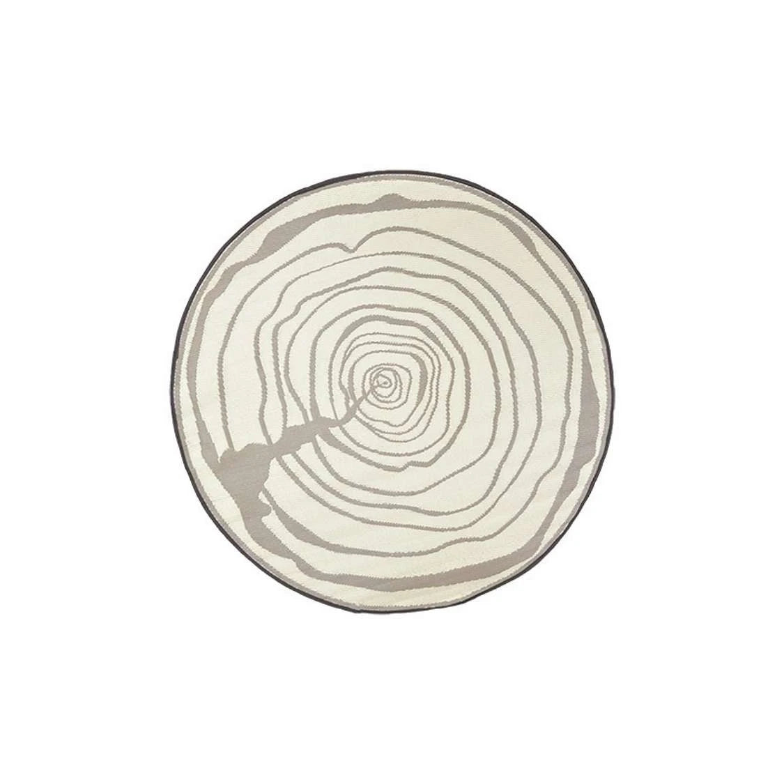 Garden carpet growth ring round