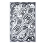 Garden carpet diamond b/w S